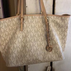 Michael Kors tote